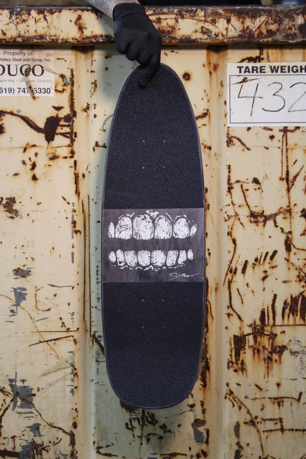 Gnasher (Split Grip) - Image 4